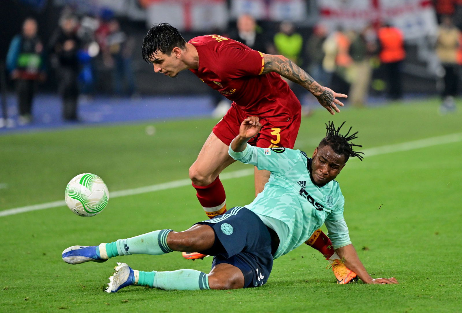 Tottenham: Italian report makes major Ibanez claim -Tottenham Hotspur Transfer Rumours