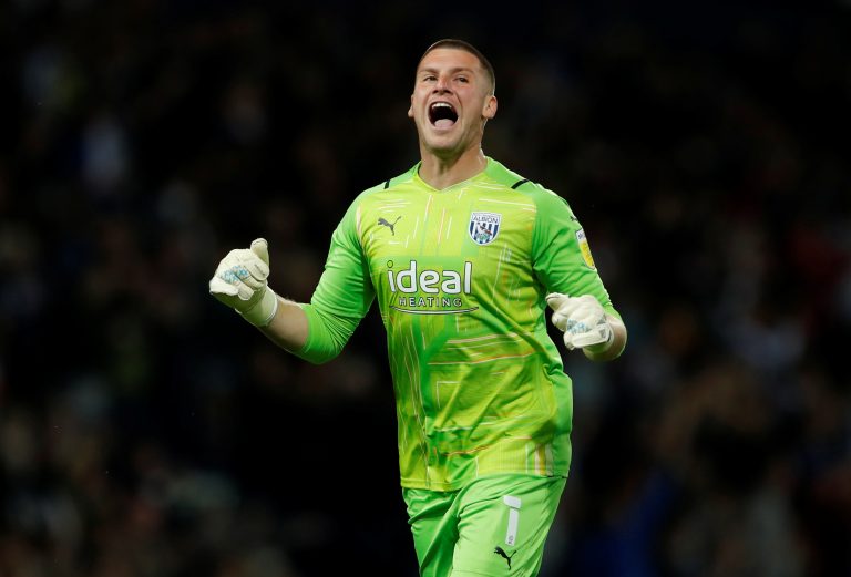Crystal Palace: Sam Johnstone reaches full agreement