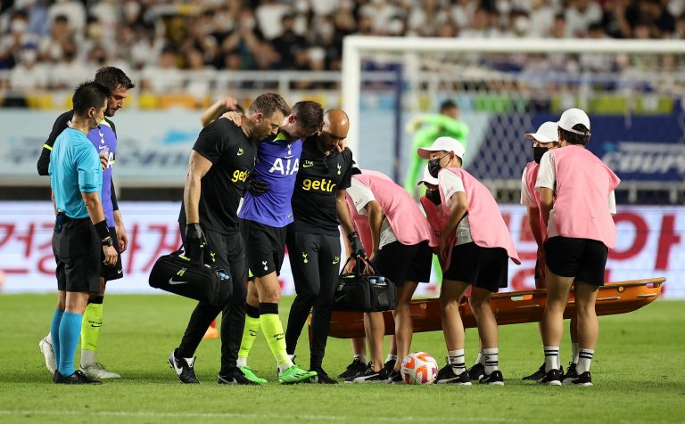 Tottenham: Antonio Conte issues Ben Davies injury update