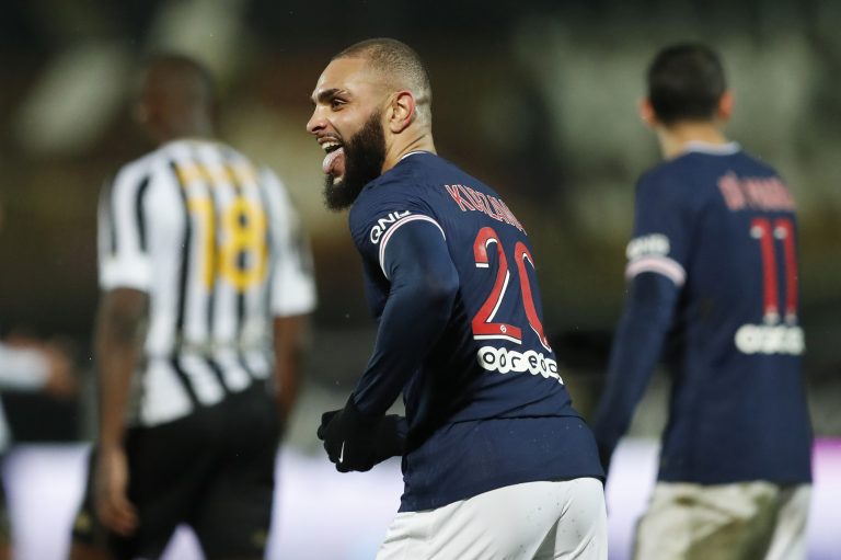 Leeds: Whites offered Layvin Kurzawa