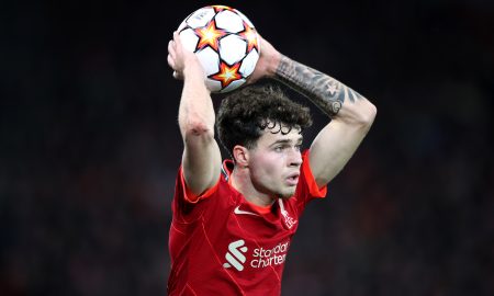 Neco-Williams-in-action-for-Liverpool