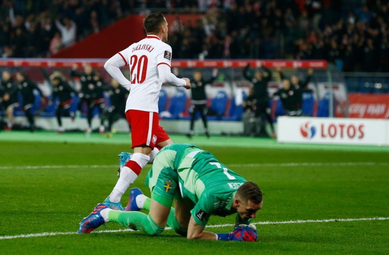 West Ham: Zielinski ‘starting to think’ about joining Moyes