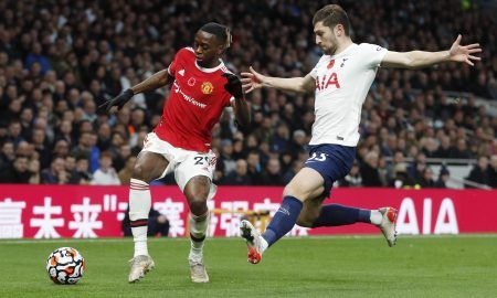 Aaron-Wan-Bissaka-in-action-for-Manchester-United