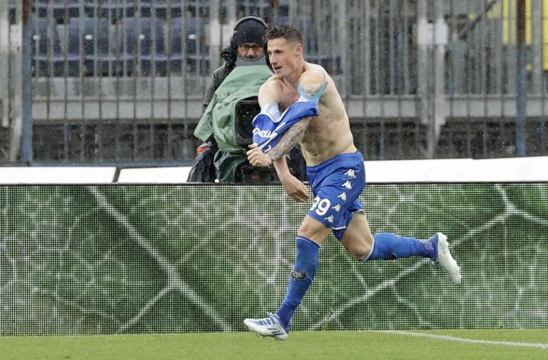 Andrea-Pinamonti-celebrates-scoring-for-Empoli