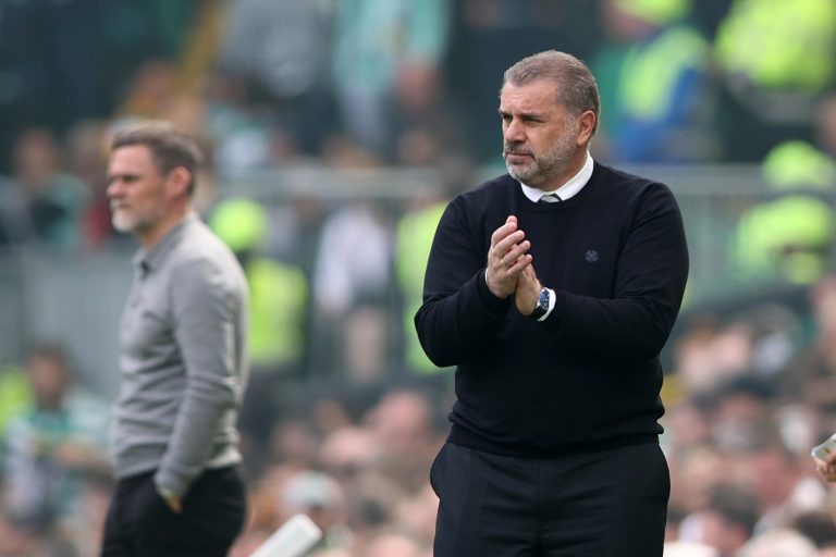 Ange-Postecoglou-on-the-sidelines-for-Celtic