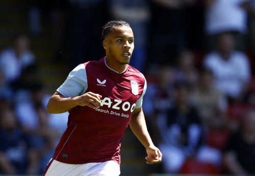 Cameron-Archer-in-action-for-Aston-Villa
