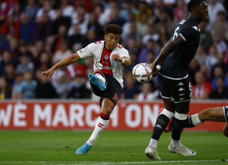 Che-Adams-in-action-for-Southampton