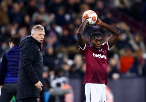 Emmanuel-Longelo-in-action-for-West-Ham