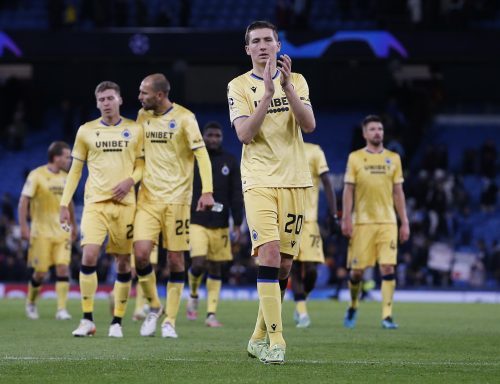Hans-Vanaken-applauding-Club-Brugge-fans