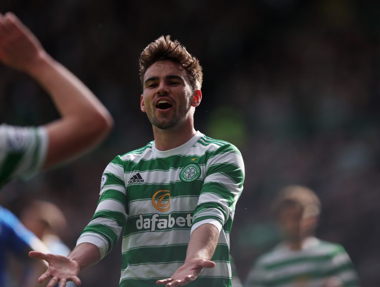 Matt-O-Riley-celebrates-scoring-for-Celtic
