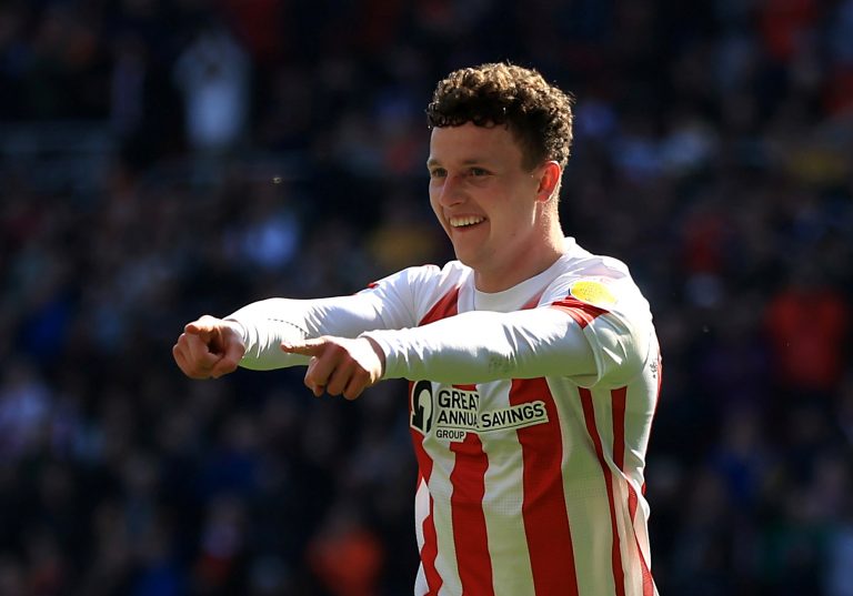 Sunderland: Championship rivals joins Nathan Broadhead transfer race