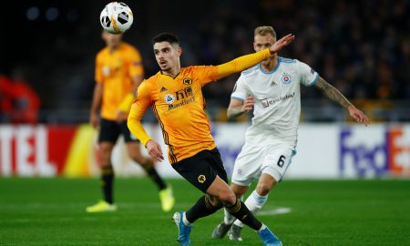 Pedro-Neto-in-action-for-Wolves