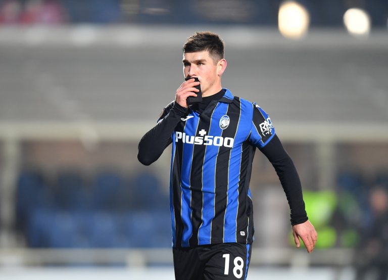 Ruslan-Malinovskyi-celebrates-scoring-for-Atalanta