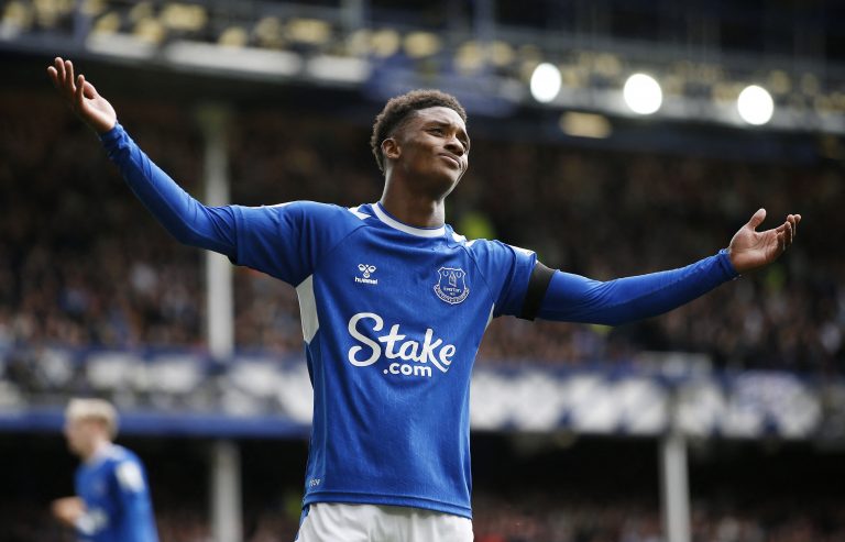Everton: Frank Lampard ‘fuming’ at missed chances at Tottenham
