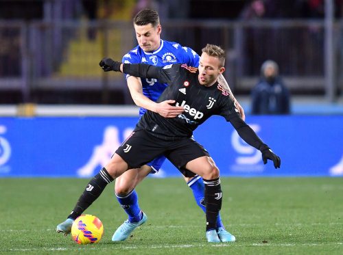 Arthur Melo playing for Juventus