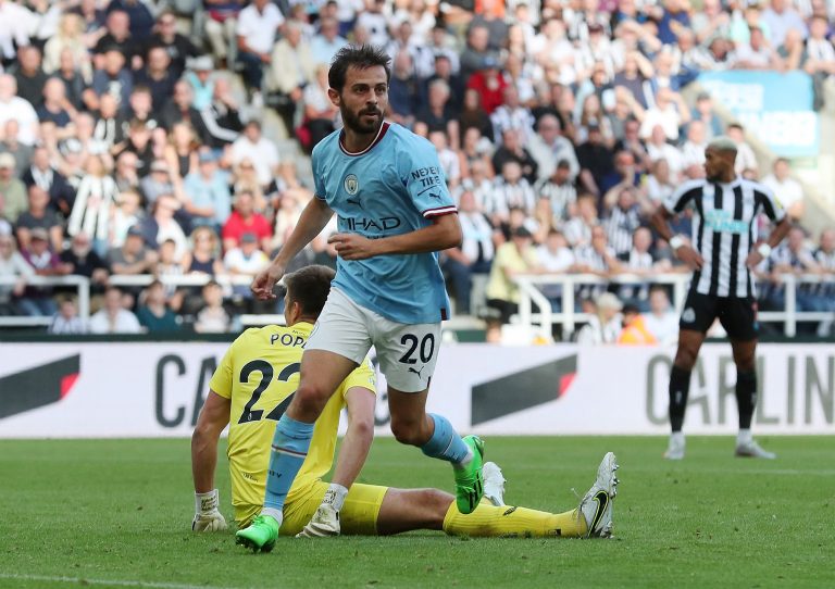 Bernardo-Silva-celebrates-scoring-for-Manchester-City