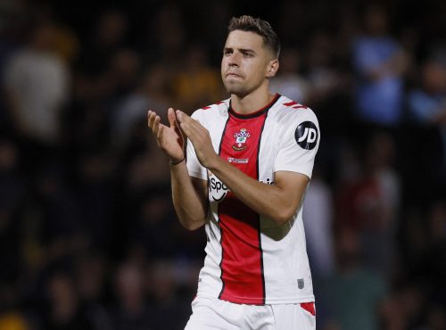 Jan-Bednarek-applauds-the-Southampton-fans