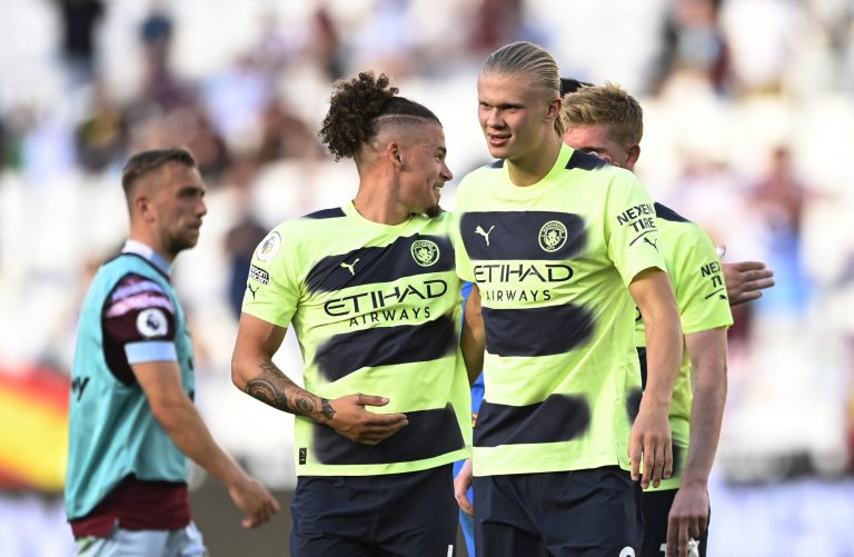 Leeds: Paul Robinson reacts to Kalvin Phillips return suggestion