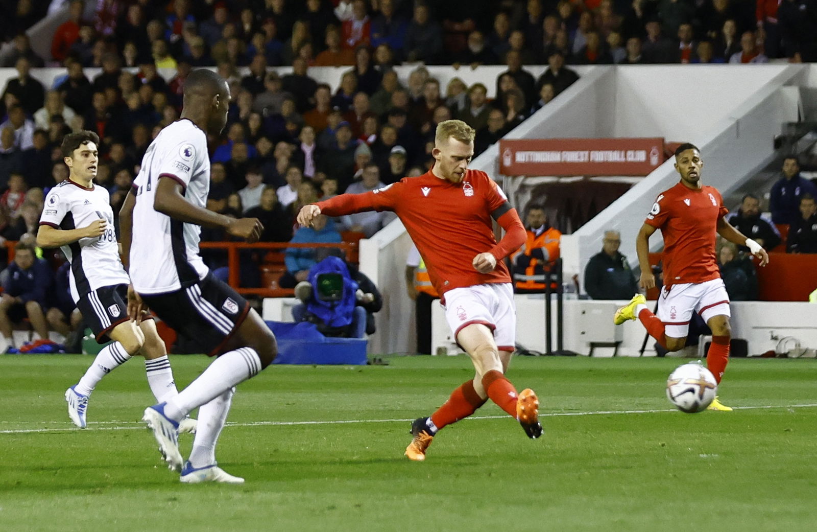 Lewis-O-Brien-in-action-for-Nottingham-Forest