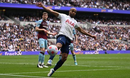 Lucas-Moura-in-action-for-Tottenham-Hotspur