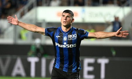 Ruslan-Malinovskyi-celebrates-scoring-for-Atalanta
