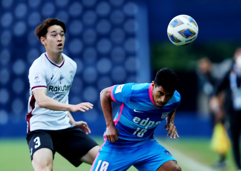 Celtic: Hoops ‘in talks’ with Yuki Kobayashi over January move