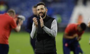 Carlos-Corberan-applauds-the-Huddersfield-fans