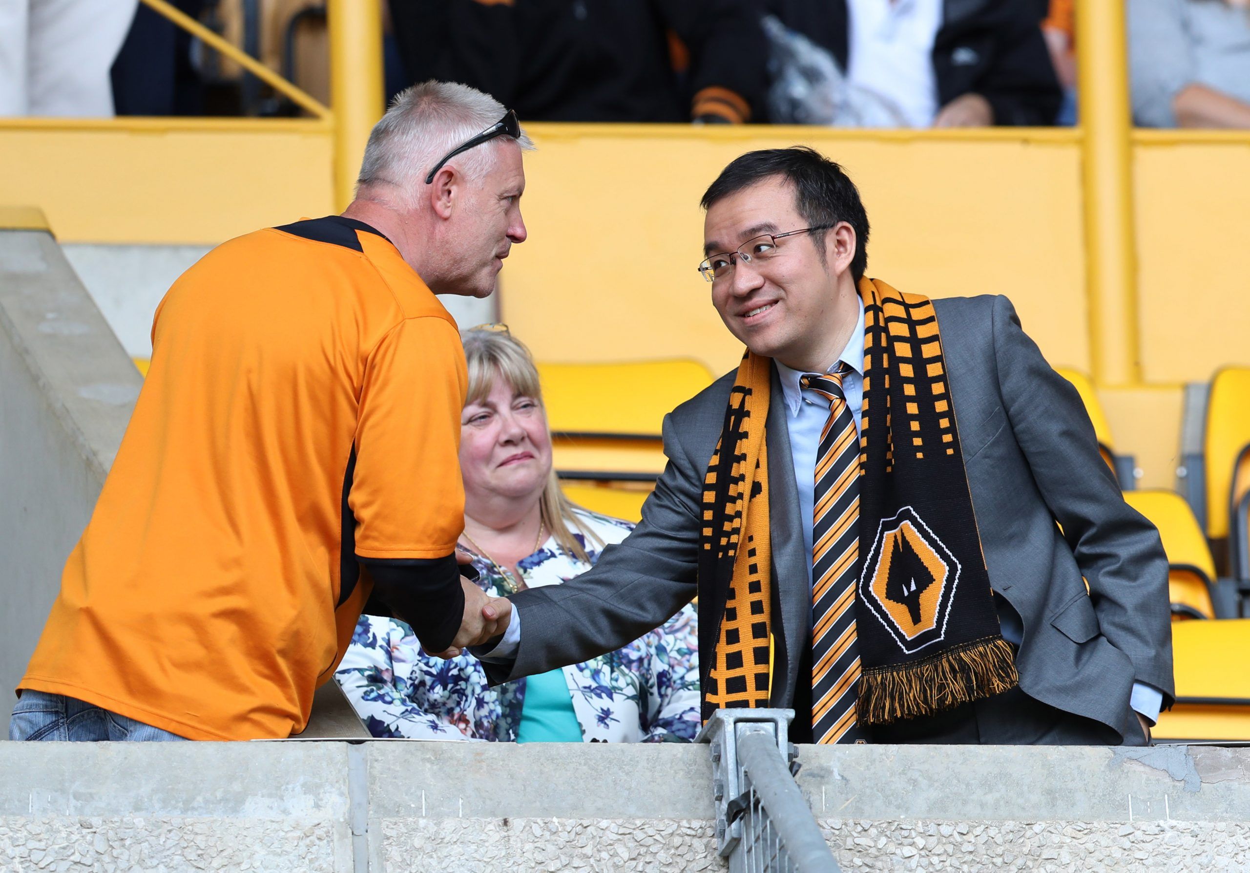Wolves: Steve Madeley reacts to Scott Sellars heckling -Premier League