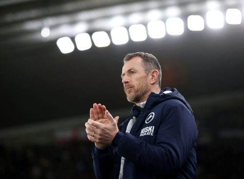 Gary-Rowett-applauds-Millwall-fans