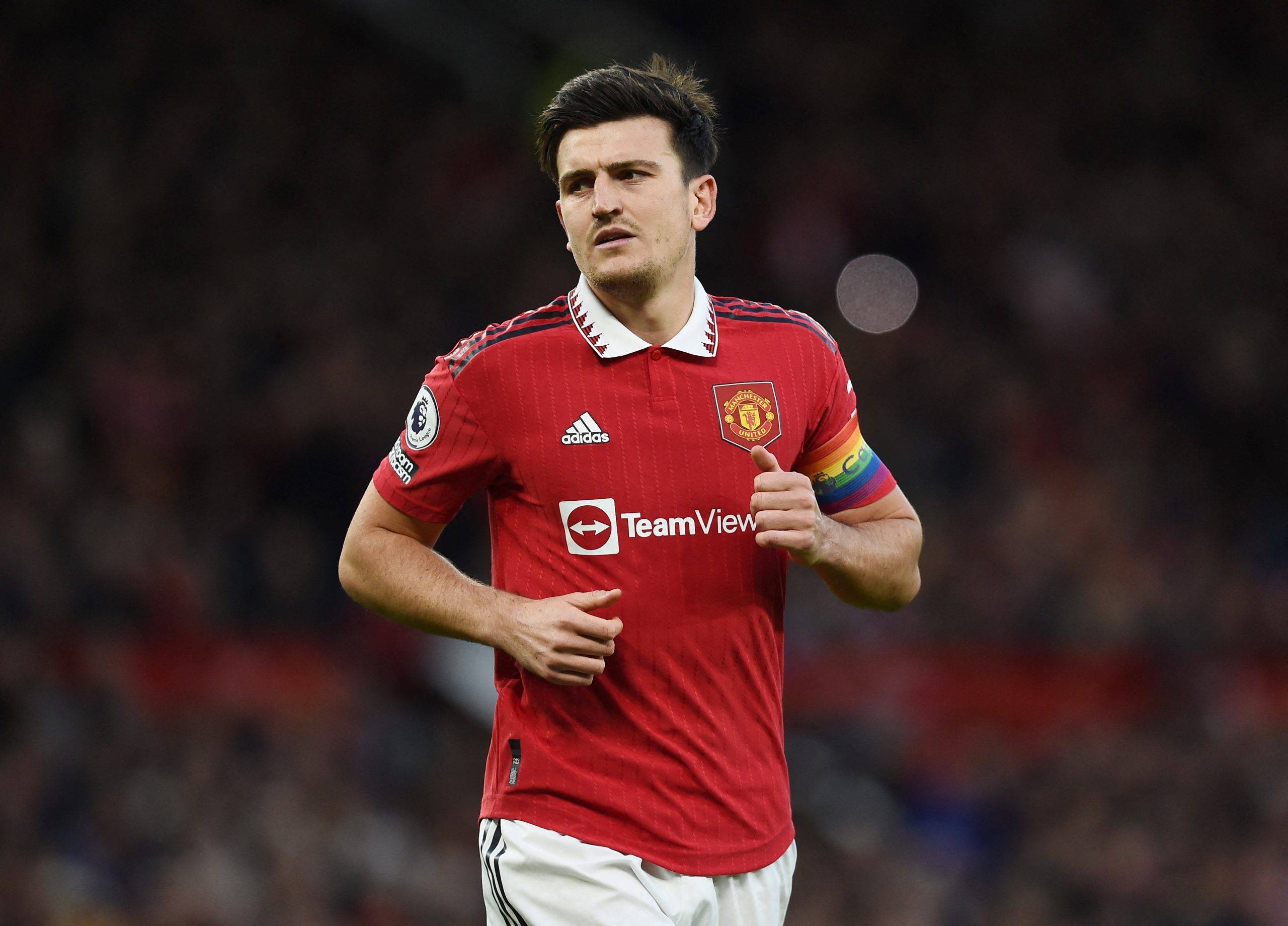 Manchester United: Journalist hints at supporters groaning at Harry Maguire - Manchester United News