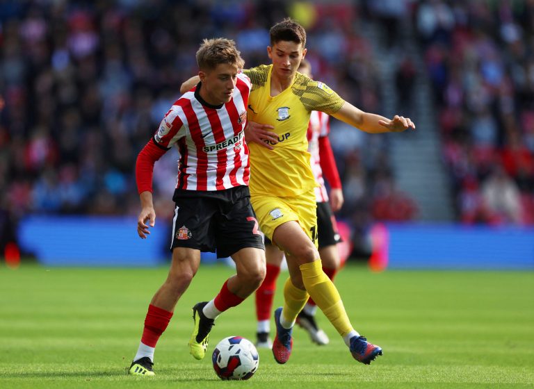 Jack-Clarke-in-action-for-Sunderland