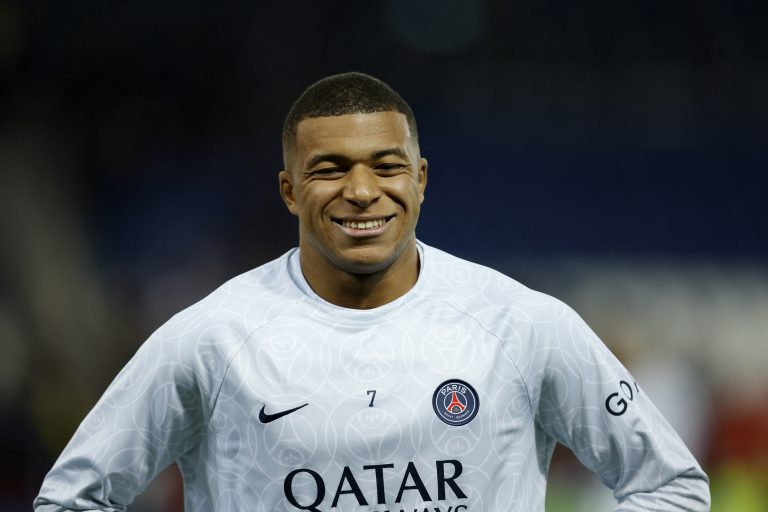 kylian-mbappe-manchester city-transfer-news-psg-paris-saint-germain-ligue-1-mbappe-haaland-transfer-news-real-madrid-fabrizio-romano-update-pep-guardiola-premier-league-champions-league