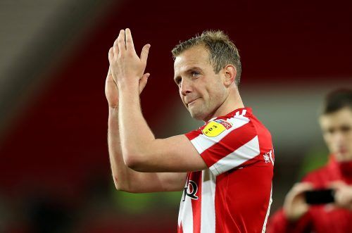 Middlesbrough now targeting Lee Cattermole as manager