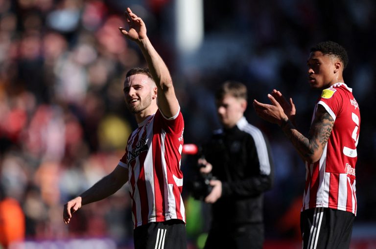 Rhys-Norrington-Davies-celebrates-for-Sheffield-United