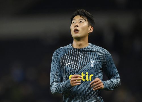 Tottenham star Son Heung-min warming up