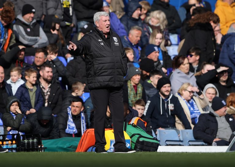 West Brom: Alan Nixon says Steve Bruce still has backing