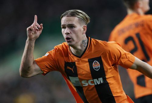 Mykhaylo Mudryk in action for Shakhtar Donetsk