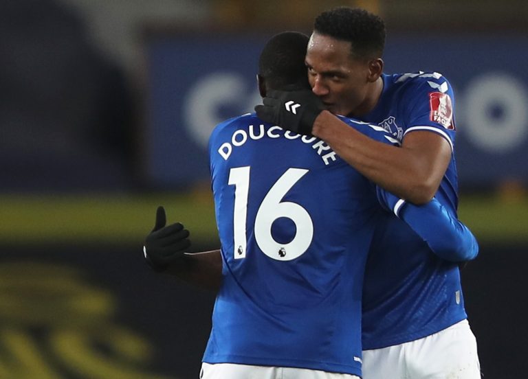 Everton “willing” to allow £240k-p/w duo in Mina and Doucoure to leave