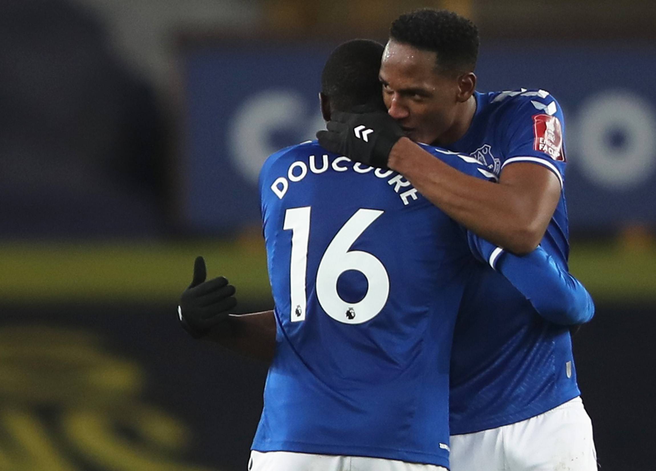 Everton "willing" to allow £240k-p/w duo in Mina and Doucoure to leave - Everton