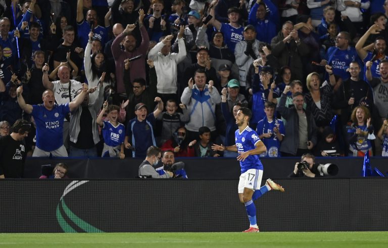Ayoze-Perez-celebrates-scoring-for-Leicester