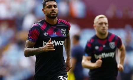 Emerson-during-a-warm-up-for-West-Ham