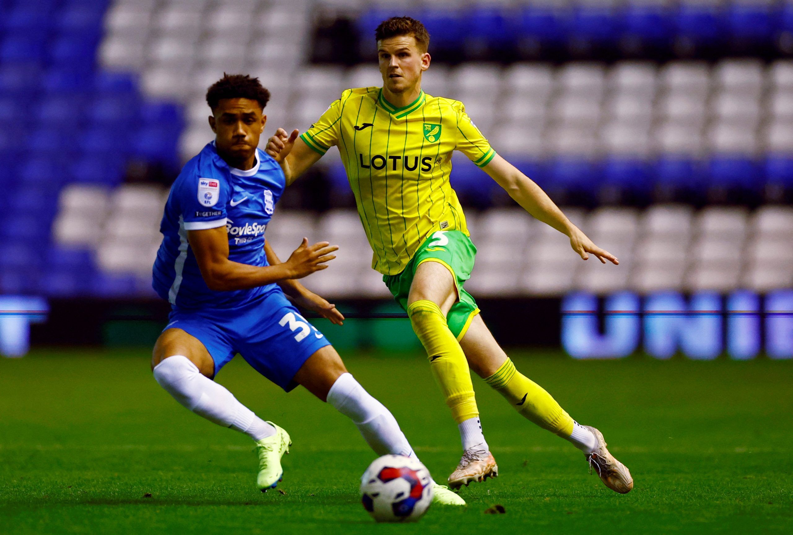 Leeds: Whites in pole position to sign George Hall -Leeds United News