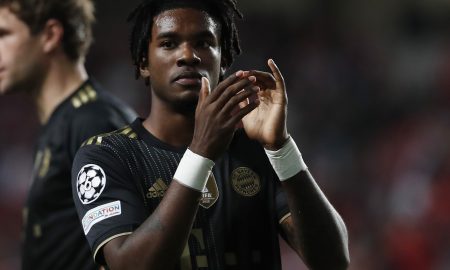 Omar-Richards-applauds-fans-of-former-side-Bayern-Munich