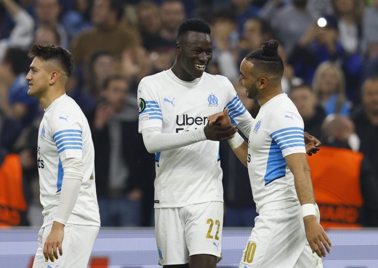 Papa-Gueye-celebrates-after-Marseille-score