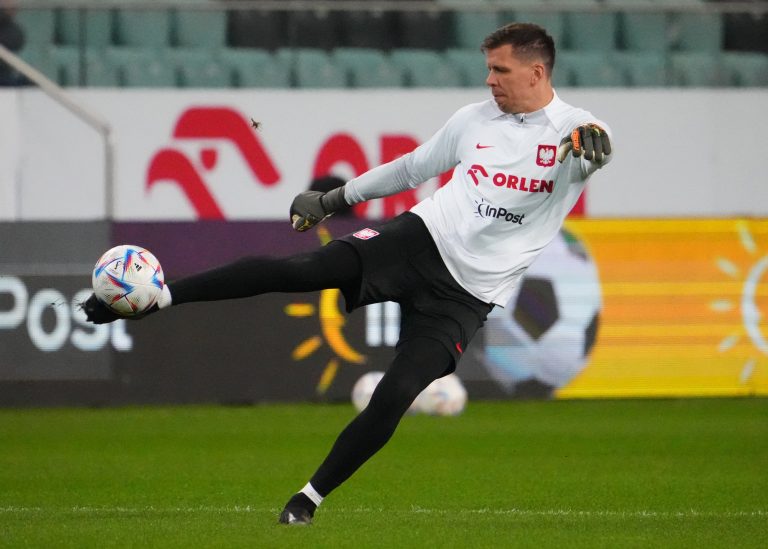 Tottenham: Spurs ‘very interested’ in Wojciech Szczęsny