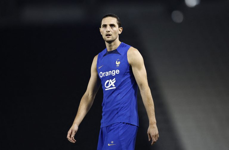 Manchester United plotting Adrien Rabiot move