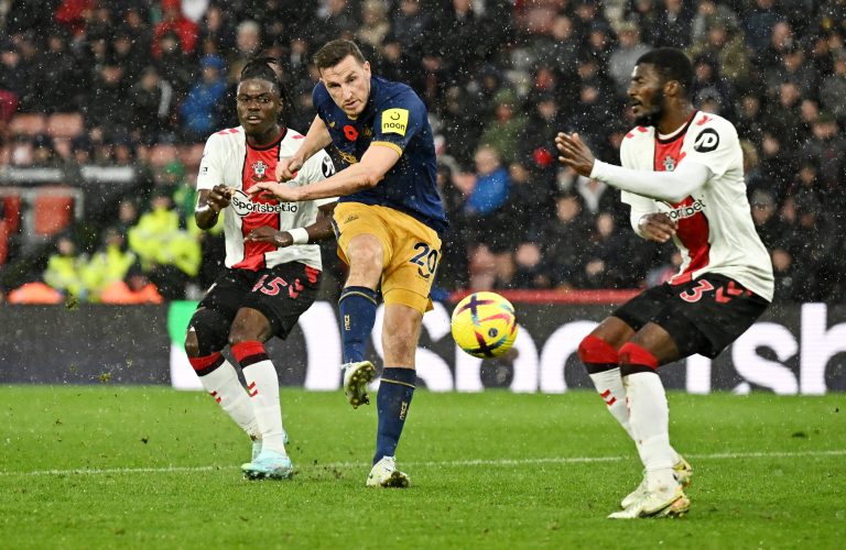 Newcastle: Journalist insists new striker has to be lined up