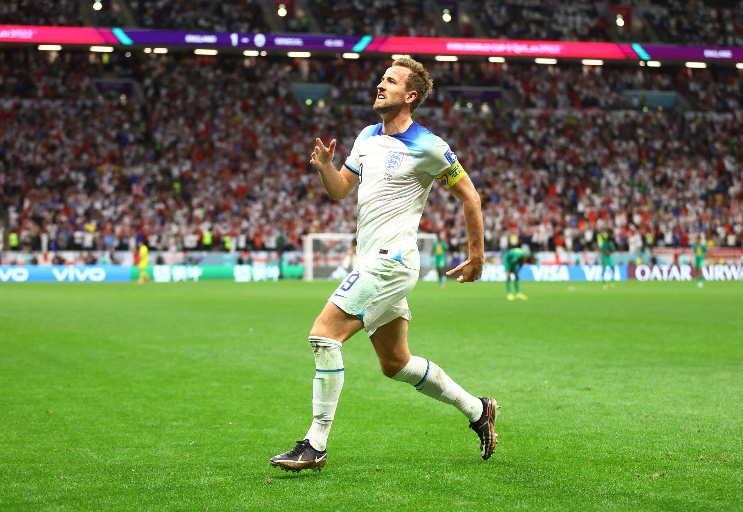Tottenham Hotspur: Harry Kane praised for England performance - Premier League News