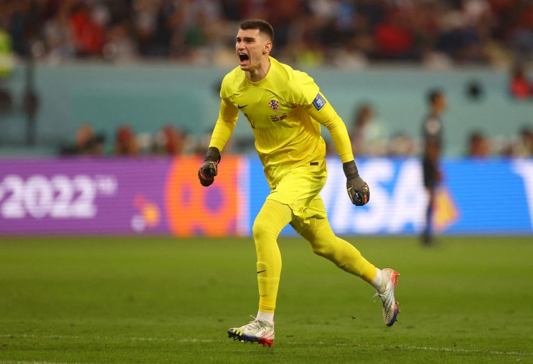 Dominik-Livakovic-celebrates-for-Croatia