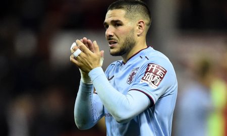 Emiliano-Buendia-applauds-the-Aston-Villa-fans